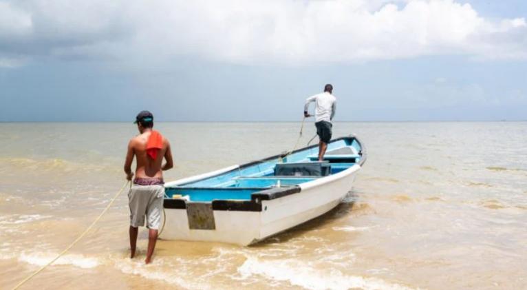 Familiares de lancheros asesinados en el Caribe demandan a la Administración Trump