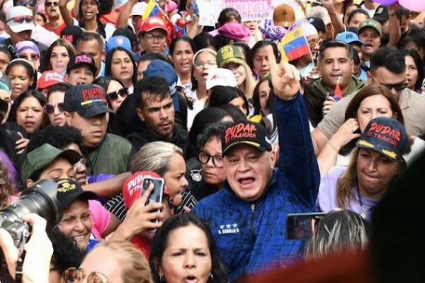Marcha de mujeres en Venezuela exige libertad de Maduro y Cilia Flores