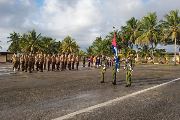 Inicia en Camagüey año de preparación para la defensa (+ Fotos)