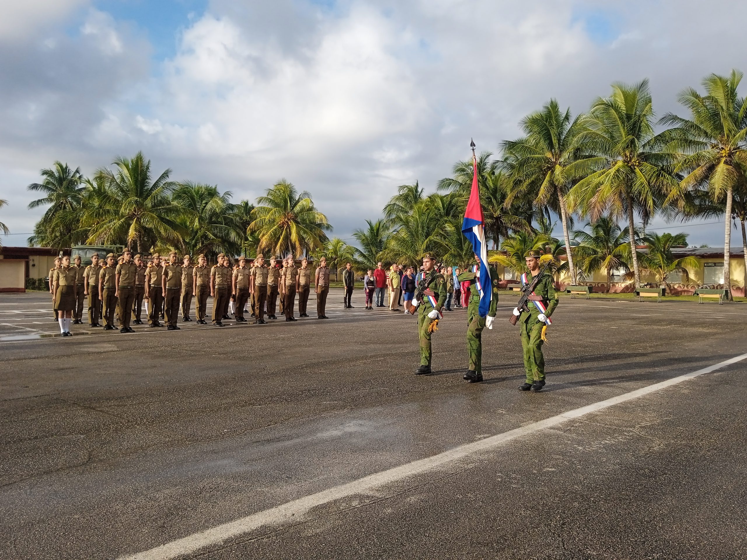 Inicia en Camagüey año de preparación para la defensa (+ Fotos)