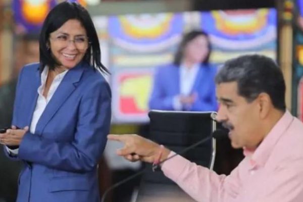 Presidente Maduro desde su secuestro: confiamos en Delcy Rodríguez