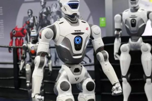 En Las Vegas los robots humanoides toman el protagonismo