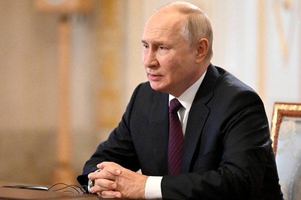 Putin confirmó que se reunirá con enviados estadounidenses