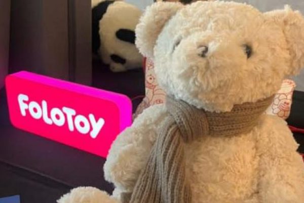 Juguetes con IA levantan polémica y los fabricantes prometen mejorarlos