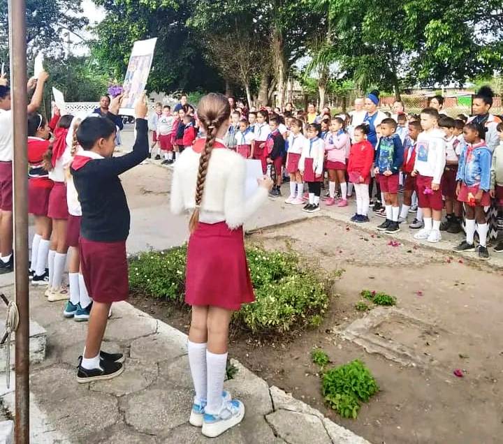 Centros educativos camagüeyanos capacitan contra las drogas (+ Fotos)