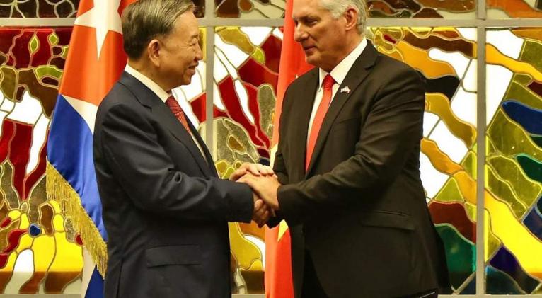 Vietnam: Destacan conversación telefónica entre To Lam y Díaz-Canel