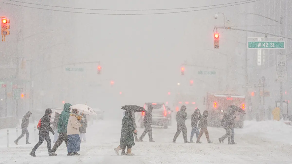 Tormenta invernal en Canadá y EE.UU. ocasiona emergencia