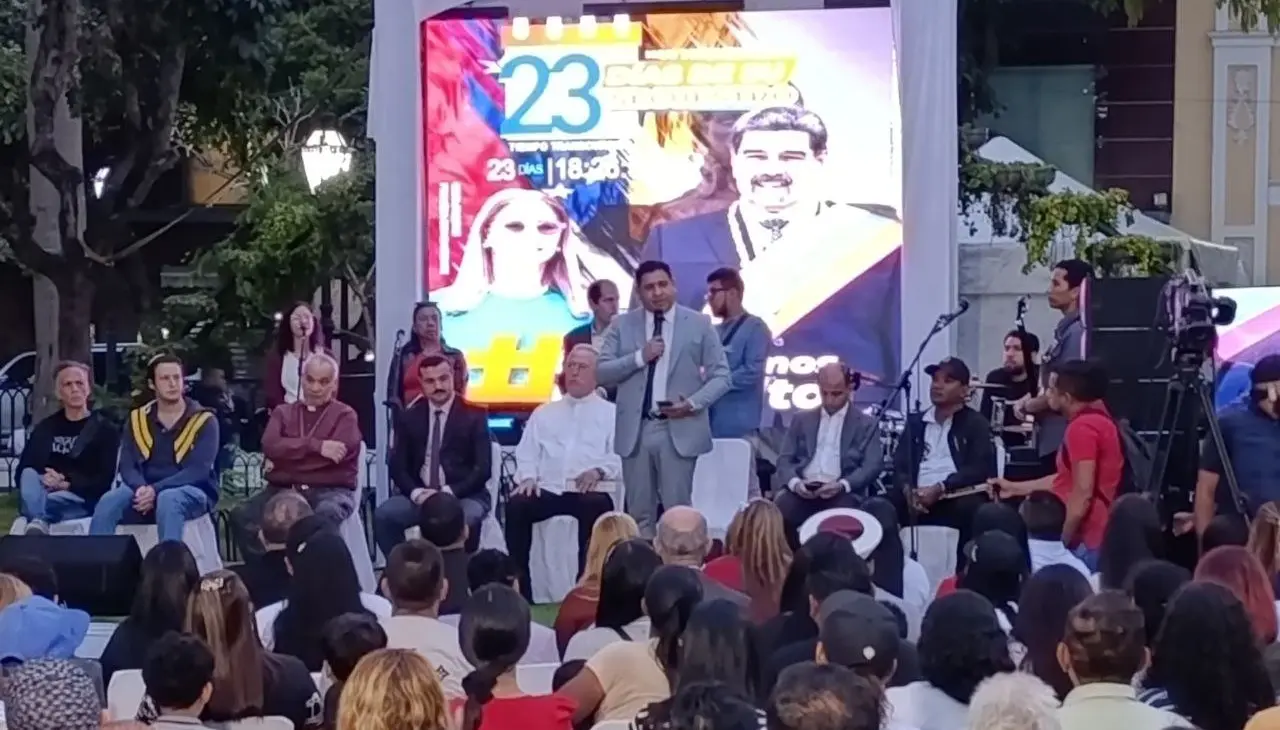 Presidente Maduro pide orar para que Venezuela se enrumbe en la paz