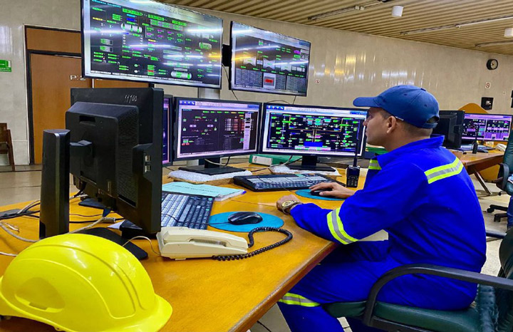 Jornada obrera en CTE de Nuevitas en saludo a sus 57 años (+ Fotos)