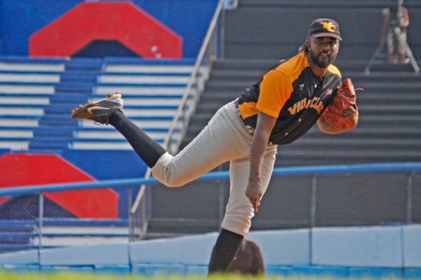 Leopardos mantienen batalla por un cupo a la postemporada (+ Tabla)