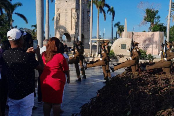 En enero la patria rinde su primer homenaje a Fidel y Martí (+ Fotos)