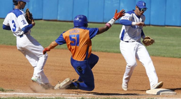 Regresan play off a su formato original en la 64 SNB