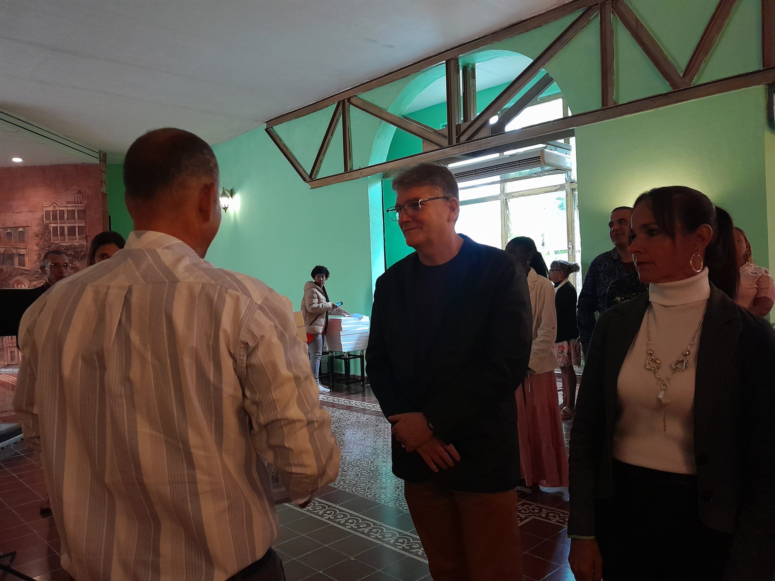 Entregan en Camagüey distinciones 512 Aniversario