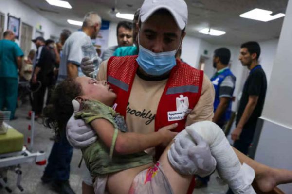 Critican a Israel por lento ritmo de evacuación de pacientes de Gaza