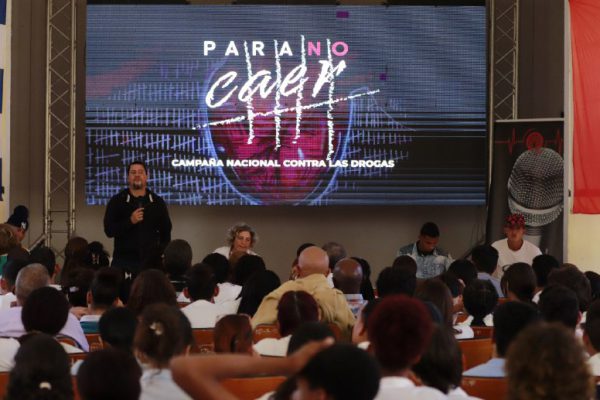 Para no caer, campaña que apuesta por la vida (+ Fotos)