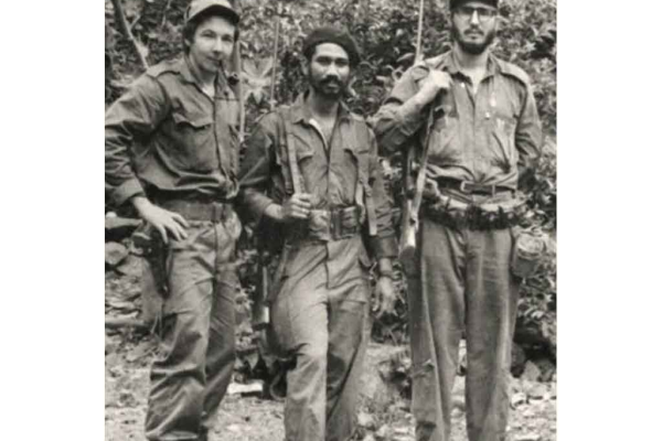 Cuba recuerda al comandante Juan Almeida en su natalicio