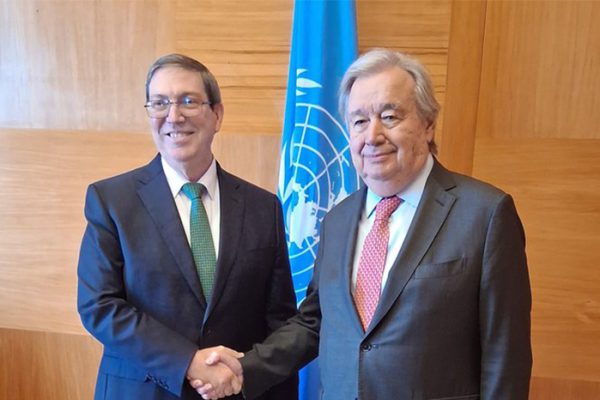 Intercambia canciller cubano con Secretario General de la ONU (+ Post)