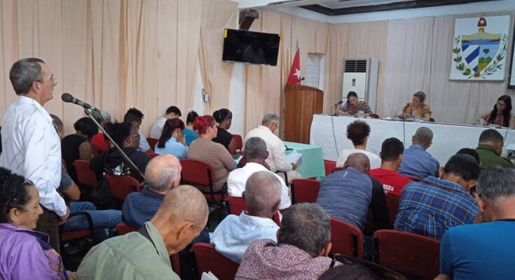 Órgano del Gobierno en Florida rechaza amenazas imperiales y analiza temas de interés social