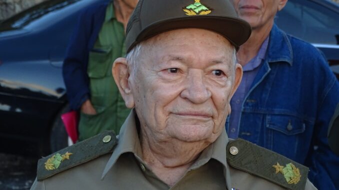 Felicitan a Guillermo García Frías en su 98 cumpleaños