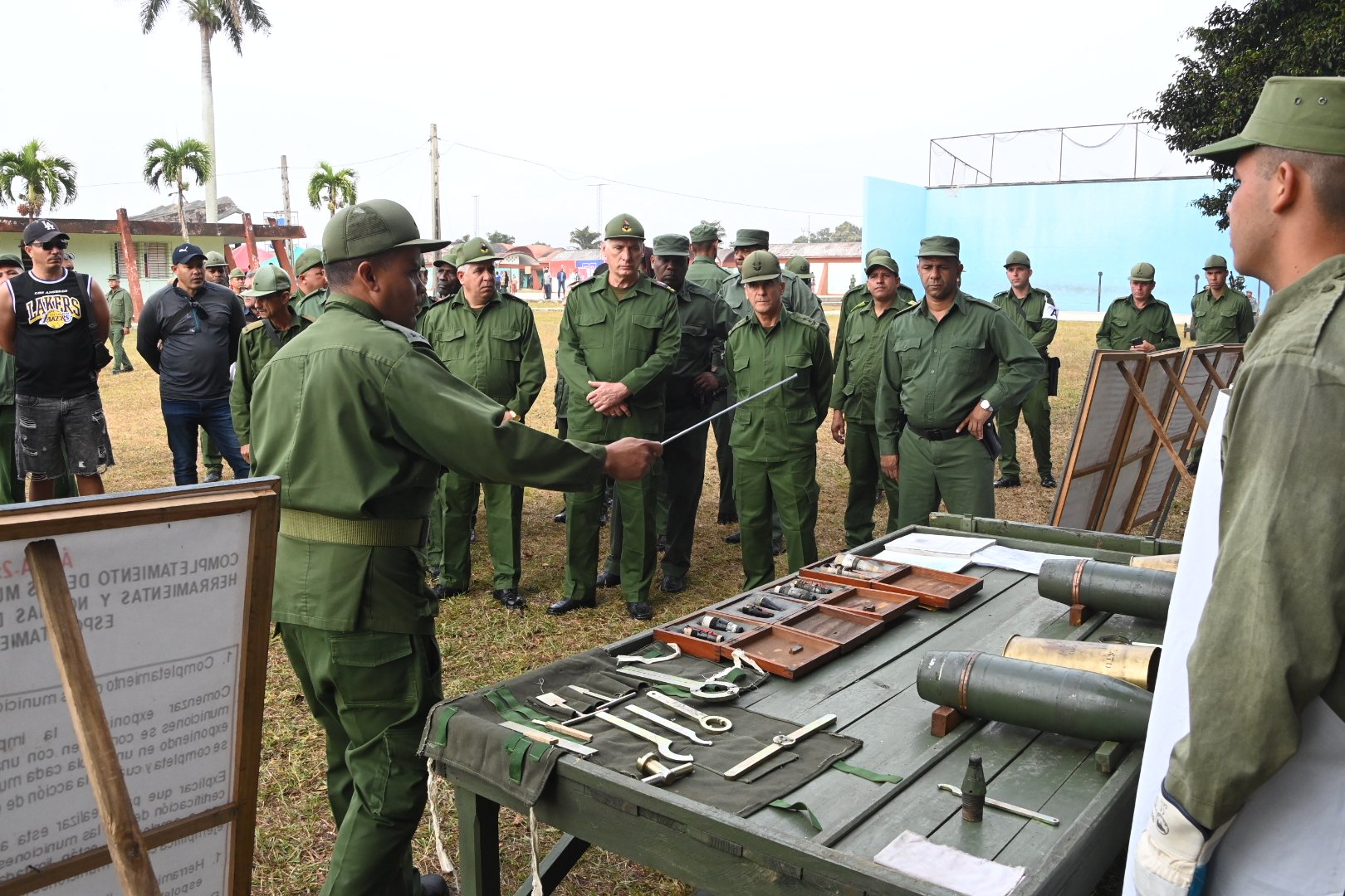 Participa Díaz-Canel en Día Nacional de la Defensa (+ Video)
