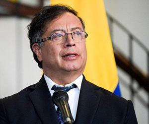 Petro reitera su rechazo al bloqueo contra Cuba