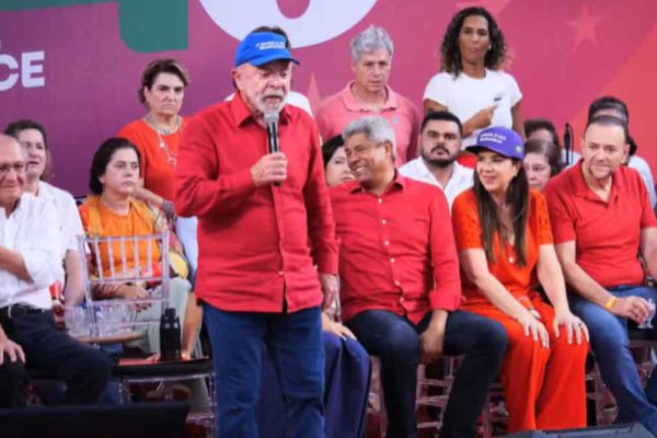 Lula expresa solidaridad de Brasil con Cuba