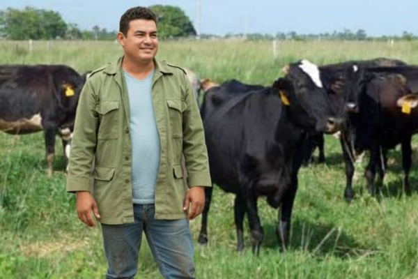 Eduardo Leyva, un campesino con paso firme en la actual coyuntura