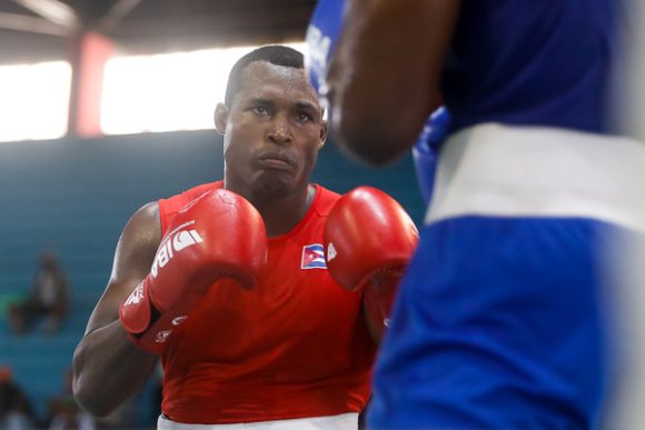 La Cruz y Erislandy imponen respeto en Copa Independencia