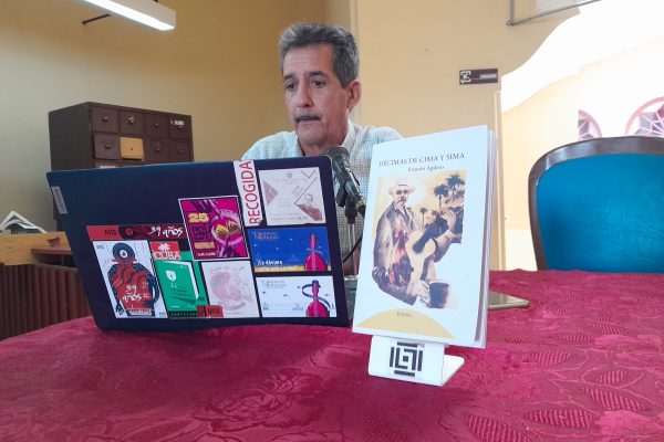 Presentan en Camagüey libro Décimas de cima y sima (+ Fotos)