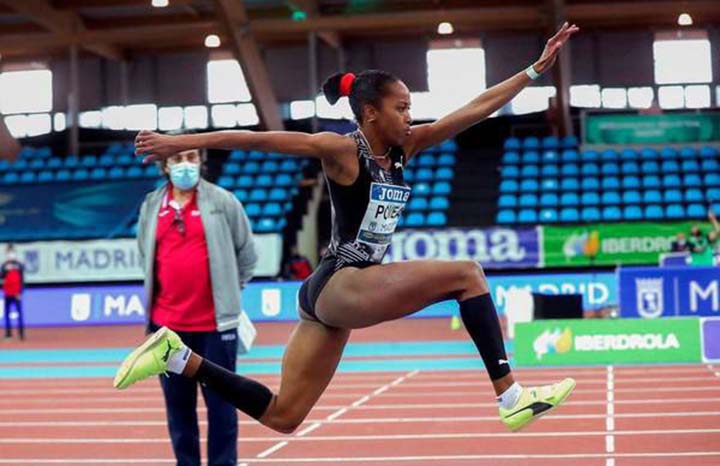 Plata para triplista cubana Povea en Copa Iberdrola