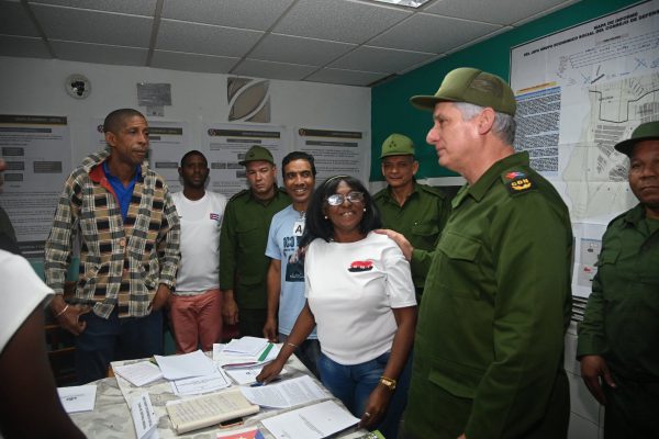 Encabezó Díaz-Canel Día Nacional de la Defensa (+ Post)