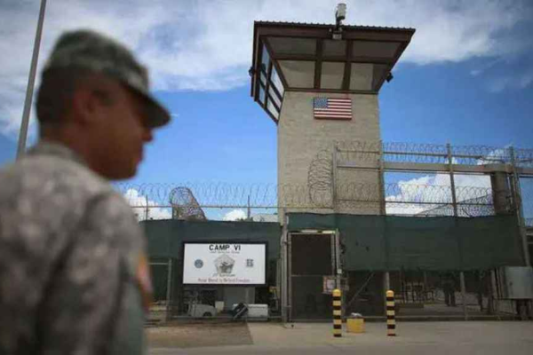 Denuncian ilegalidad de base estadounidense en Guantánamo, Cuba