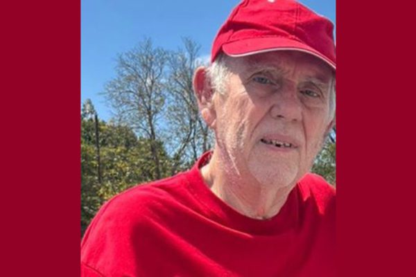 Falleció diseñador gráfico Juan Ayús García