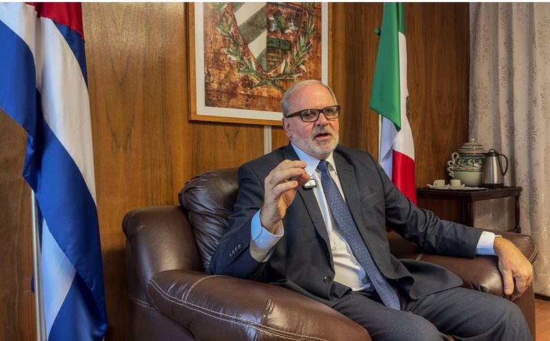 Embajador en México denuncia operación comunicacional contra Cuba