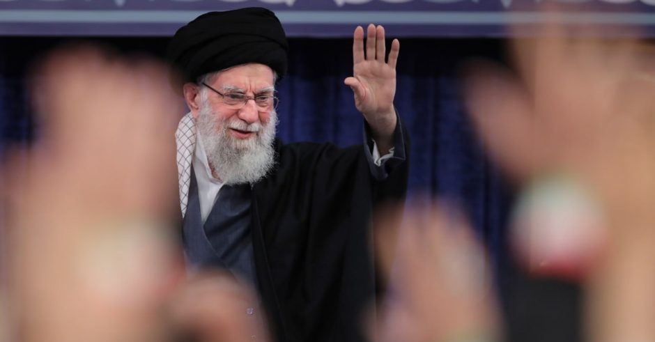 Confirman la muerte del Líder de Irán, el ayatolá Alí Jameneí, en ataque estadounidense-israelí