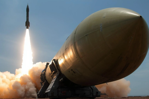 EE.UU. prueba un misil balístico intercontinental