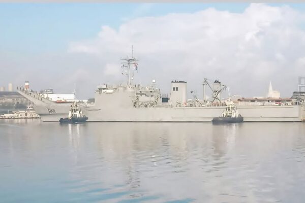 Llega a Cuba otro buque de México con ayuda material