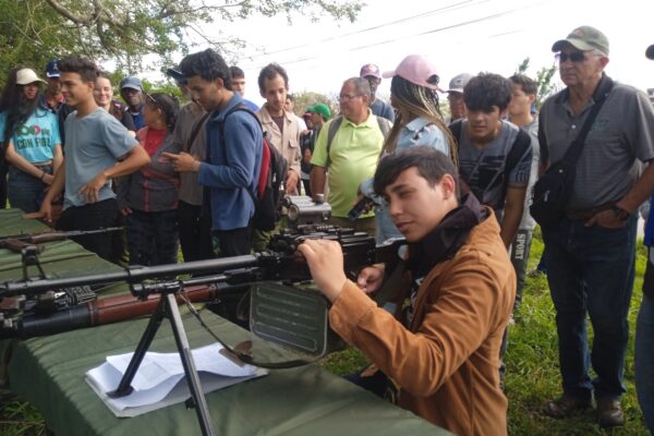 Estudiantes universitarios integrados a la concepción estratégica de la Revolución cubana