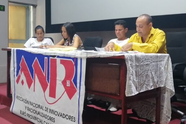 Innovadores de Camagüey debaten sobre aportes a la economía local