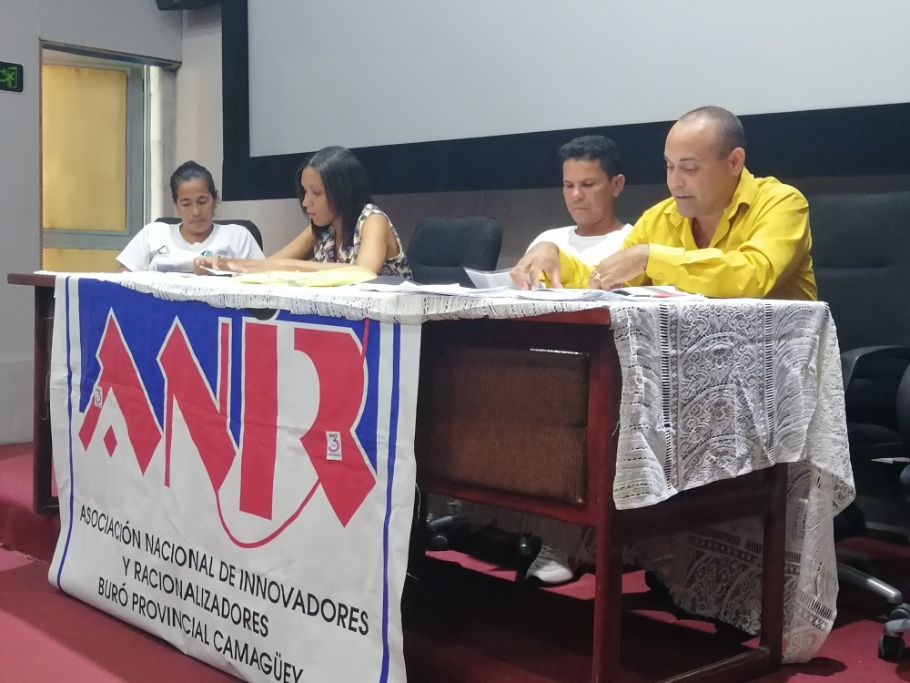 Innovadores de Camagüey debaten sobre aportes a la economía local