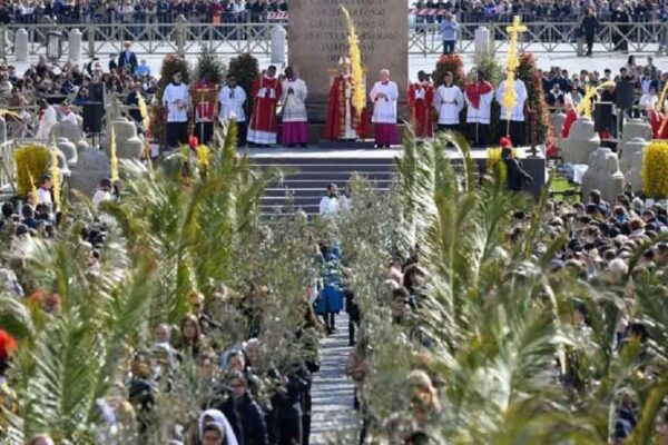 Papa León XIV abre la Semana Santa con llamado a la paz