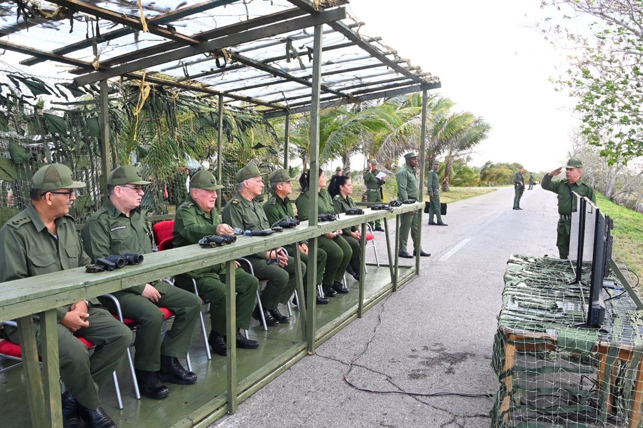 Participó Díaz-Canel en décimo Día Nacional de la Defensa