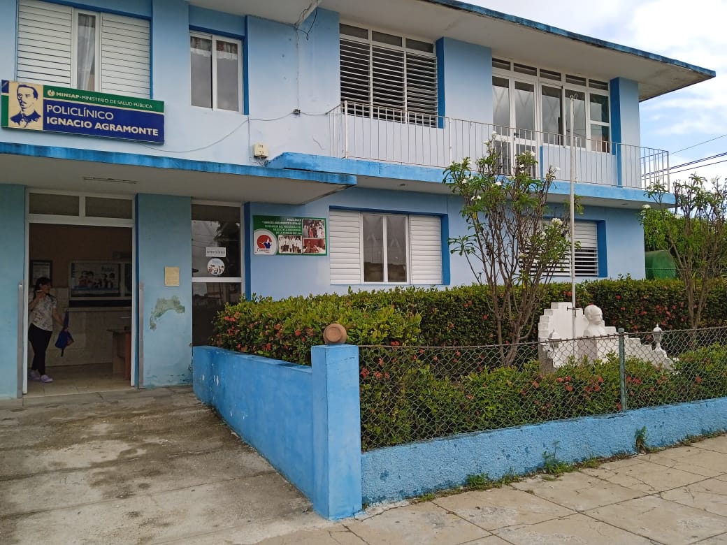 Servicio de Estomatología destaca en atención de la comunidad Garrido-La Caridad