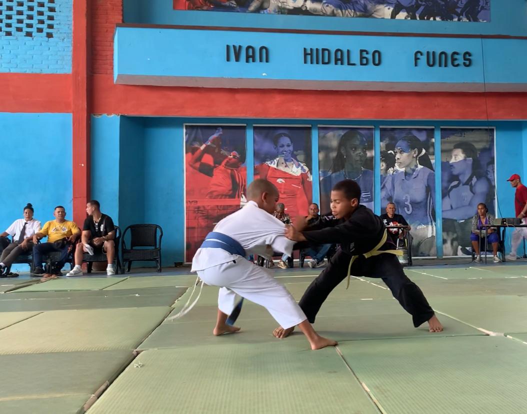 Evento de judo en Camagüey potencia práctica en la comunidad