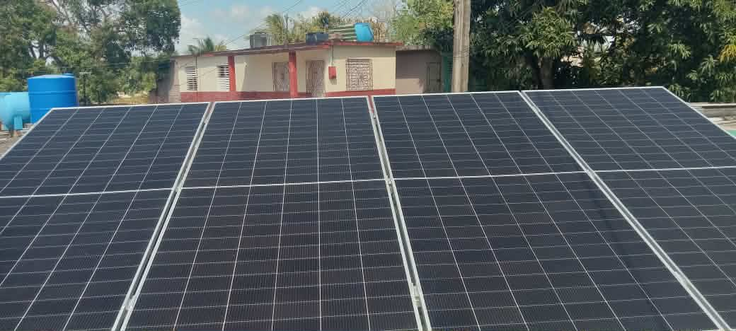 Banco Popular de Ahorro extiende el uso de paneles solares