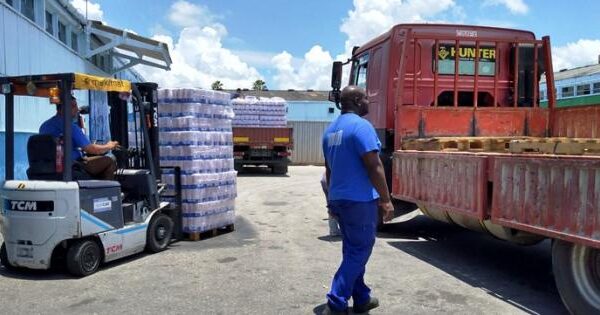 Banco Central de Cuba autoriza a diez empresas cubanas para emplear criptomonedas en pagos al exterior