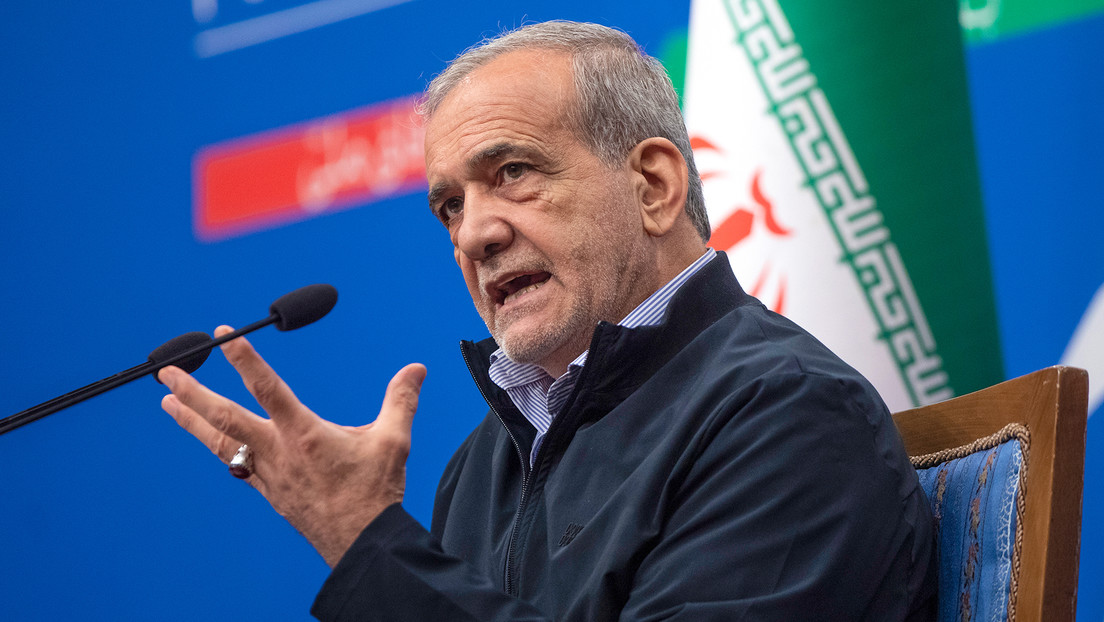 Presidente iraní: Teherán considera su deber vengar el asesinato de Jameneí