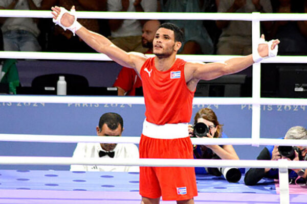Cubanos a cartel profesional de boxeo en Santiago de Chile
