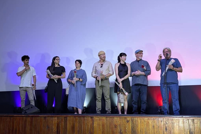 Filme Nora convoca a cientos de espectadores en jornada de estreno