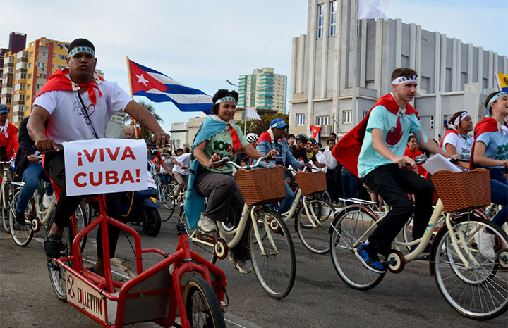 Frente al bloqueo, las nuevas generaciones no se rinden